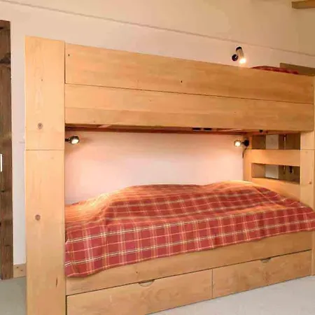 B L A C K B I R D V E R B I E R Tres Rare Et Exclusif Penthouse De 160 M2 וורבייה